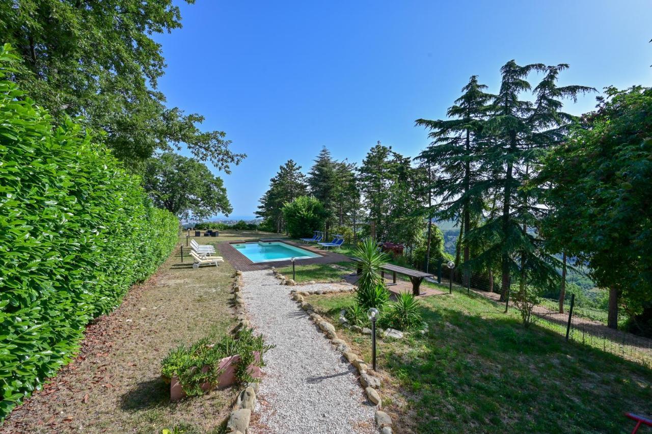 Casale Romani Country Residence Cerreto Castello Luaran gambar