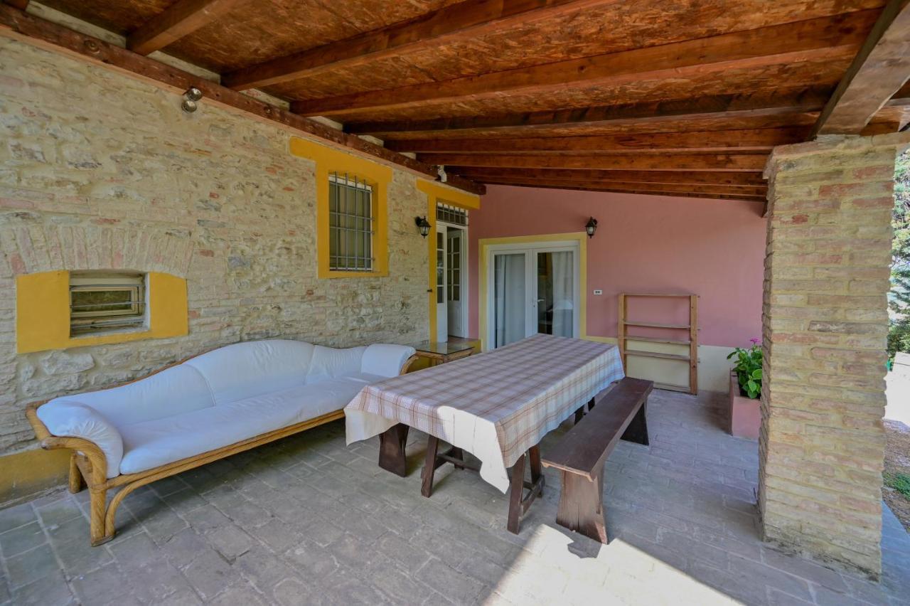 Casale Romani Country Residence Cerreto Castello Luaran gambar