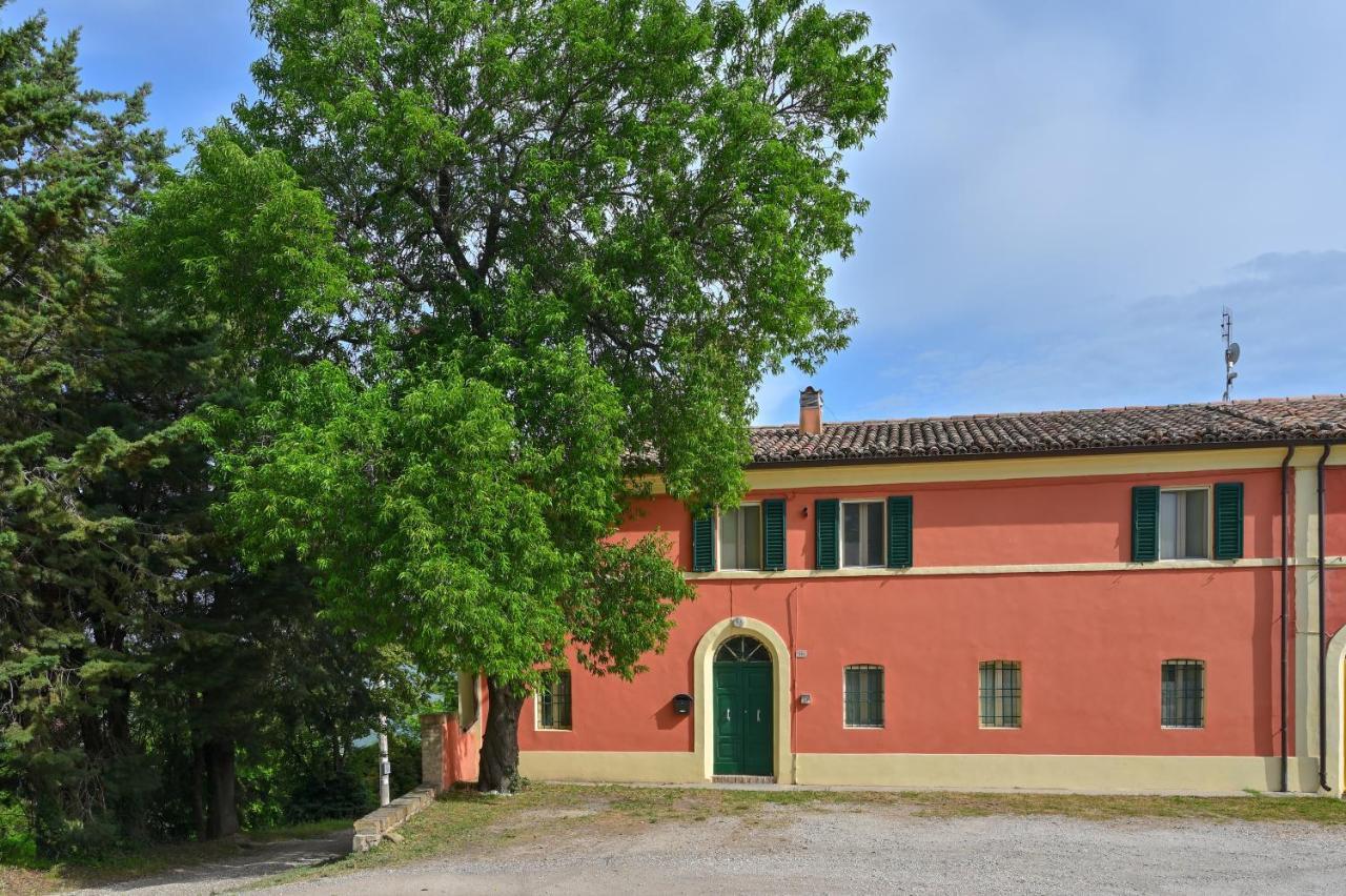 Casale Romani Country Residence Cerreto Castello Luaran gambar