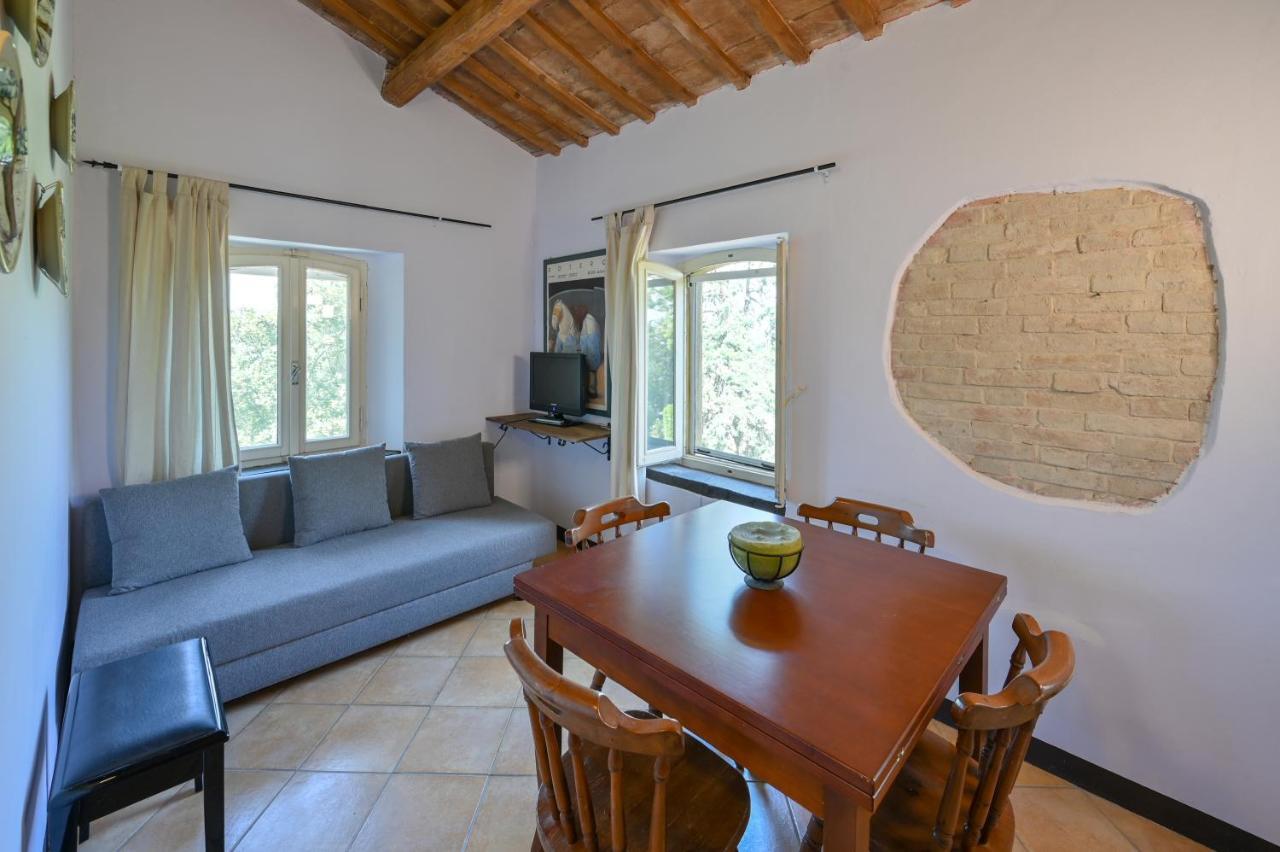 Casale Romani Country Residence Cerreto Castello Luaran gambar